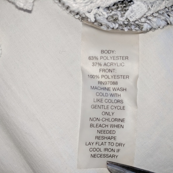 dElia's chrochet top size S - Picture 6 of 7